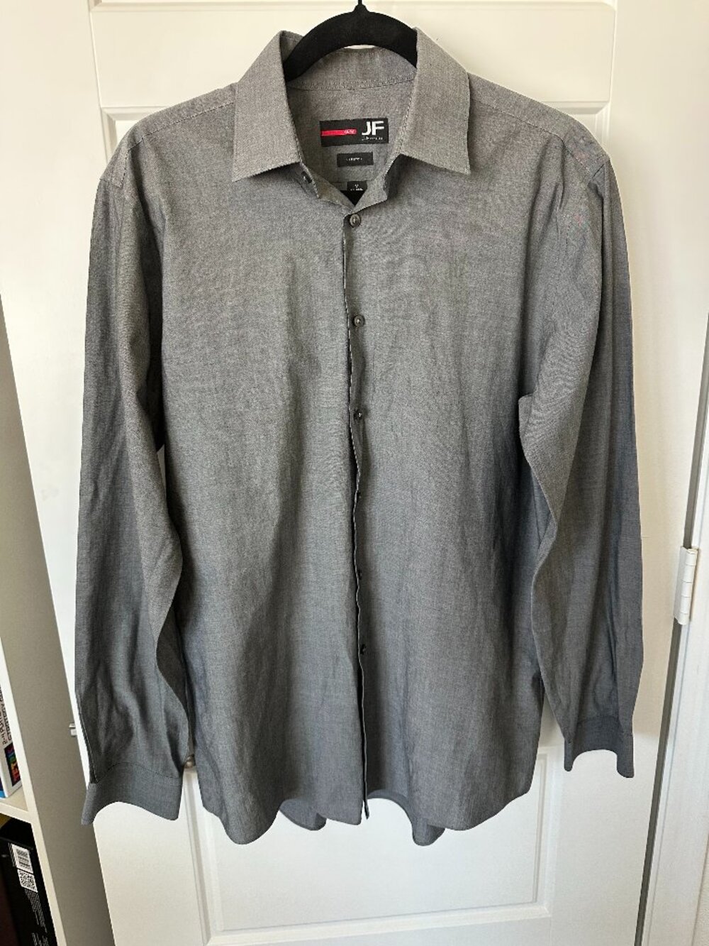 J.FERRAR SLIM FIT GREY BUTTON UP SIZE MEDIUM 15-15 1/2 34-35